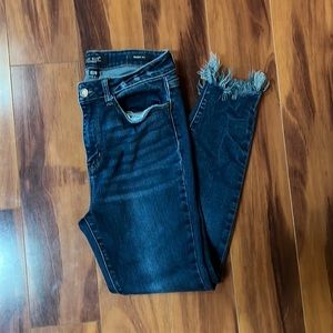 Like new Judy Blue Skinny Jeans!!!